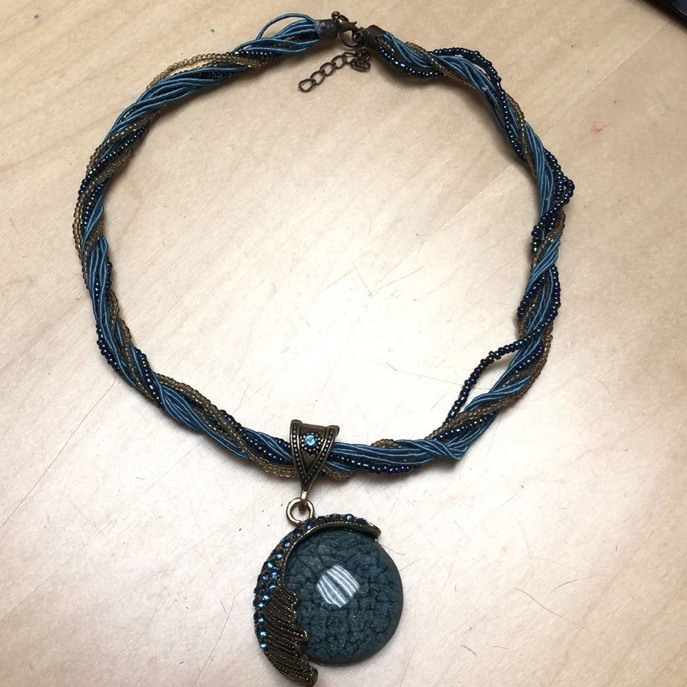 Super pretty necklace
